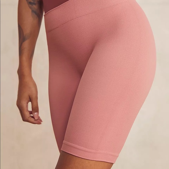 NWT FREE PEOPLE Intimately Size XS/S Seamless Biker Shorts Coral Peach - Picture 8 of 9